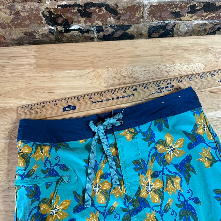 Patagonia Shorts Mens 30