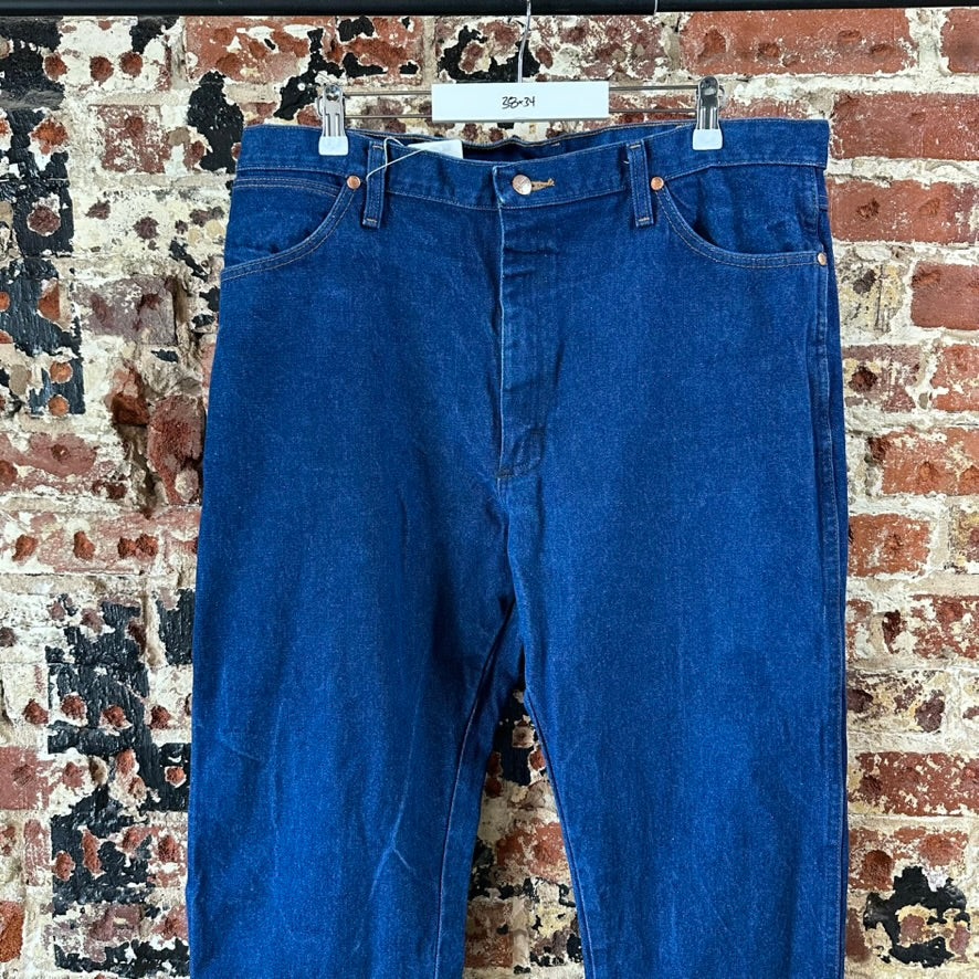 Wrangler Mens 38x34 Blue Jeans