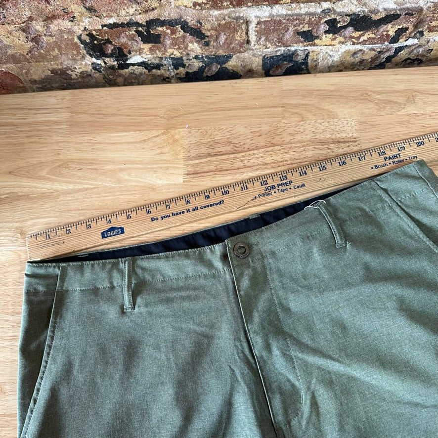 Volcom Shorts Mens 38