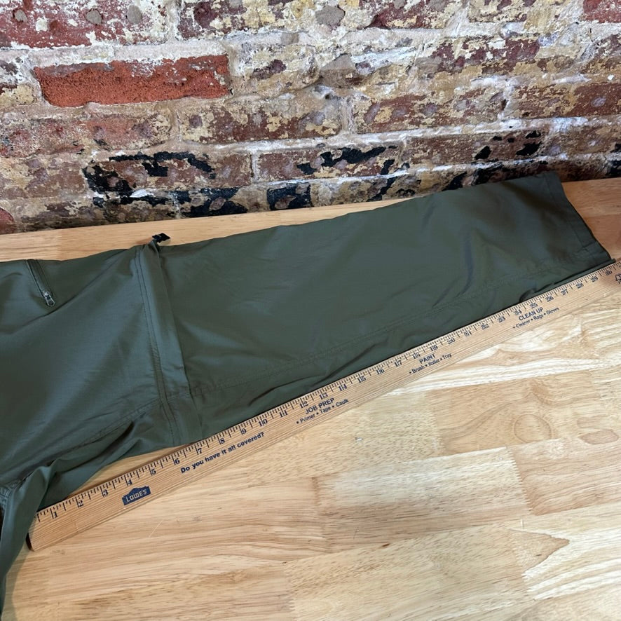 Magellan Mens Large Green Pants