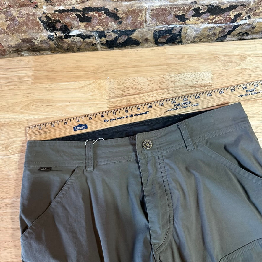 Kuhl Mens 34x32 Green Pants