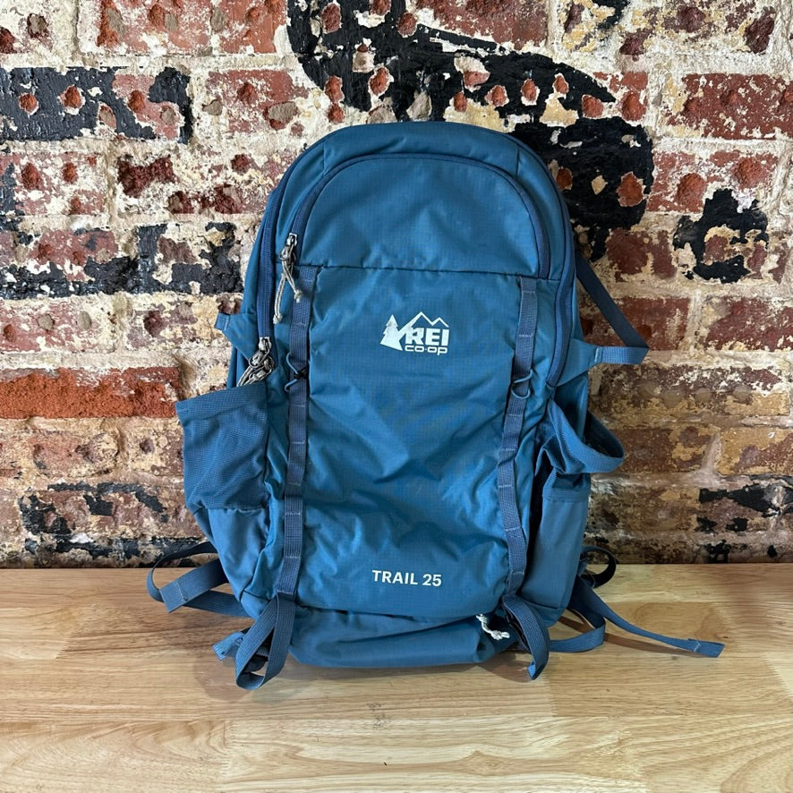 REI Co-op Trail 25 Backpack Blue Hiking w/ rain cover