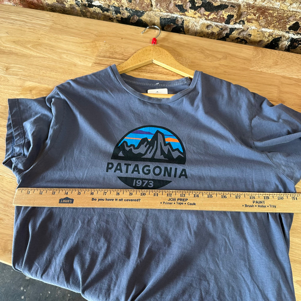 Patagonia Men's Large S/S T-Shirt
