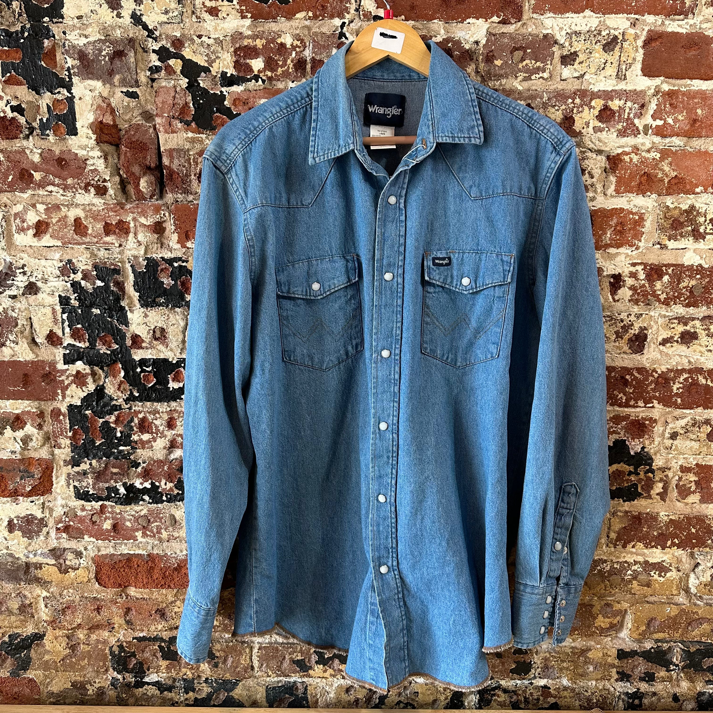 Wrangler Men's Large Blue Western Shirt