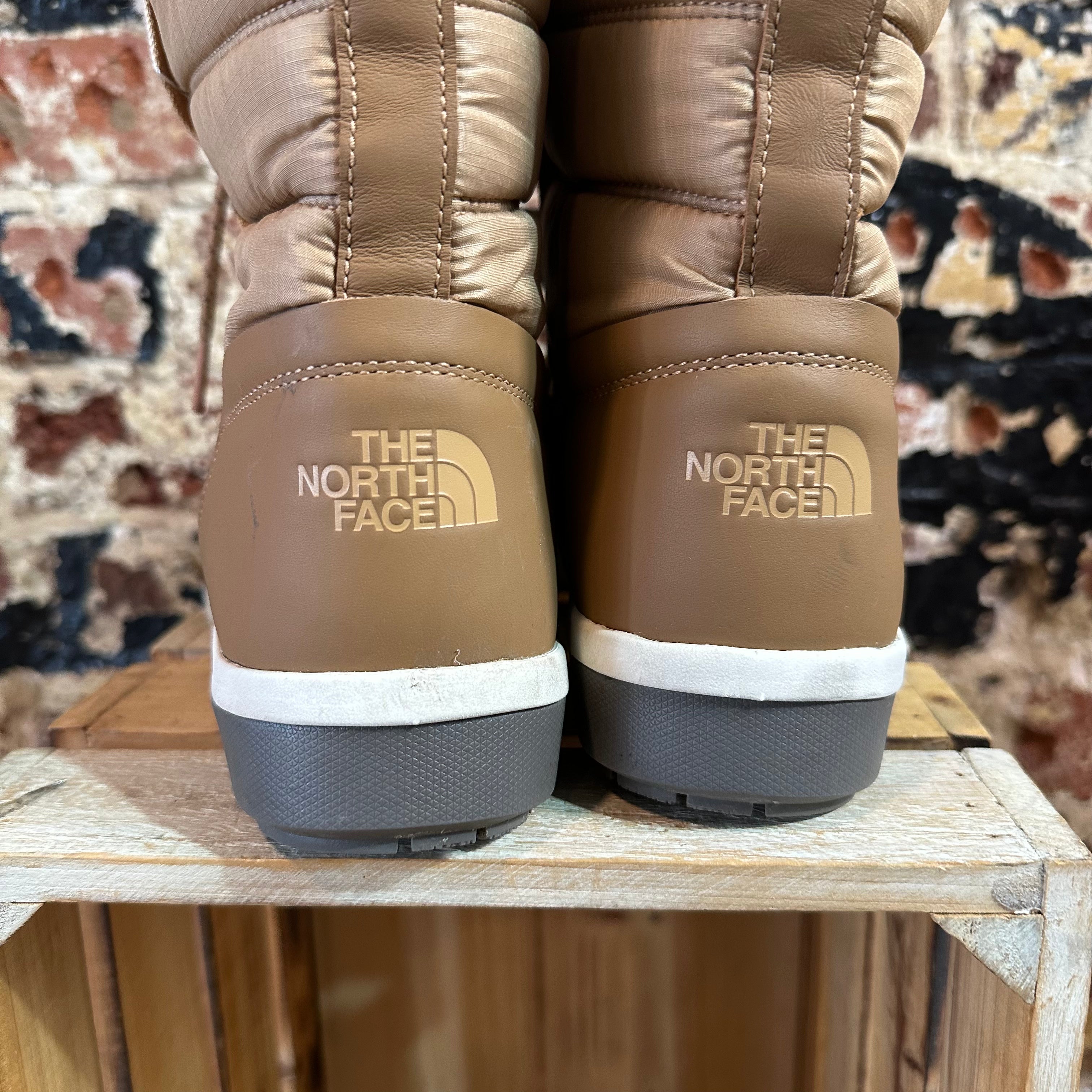 North Face Boots Woman's 9.5