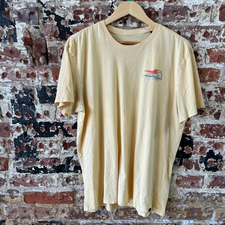 prAna Mens T-Shirt Size XL Yellow Short Sleeve Sunset Sessions So California