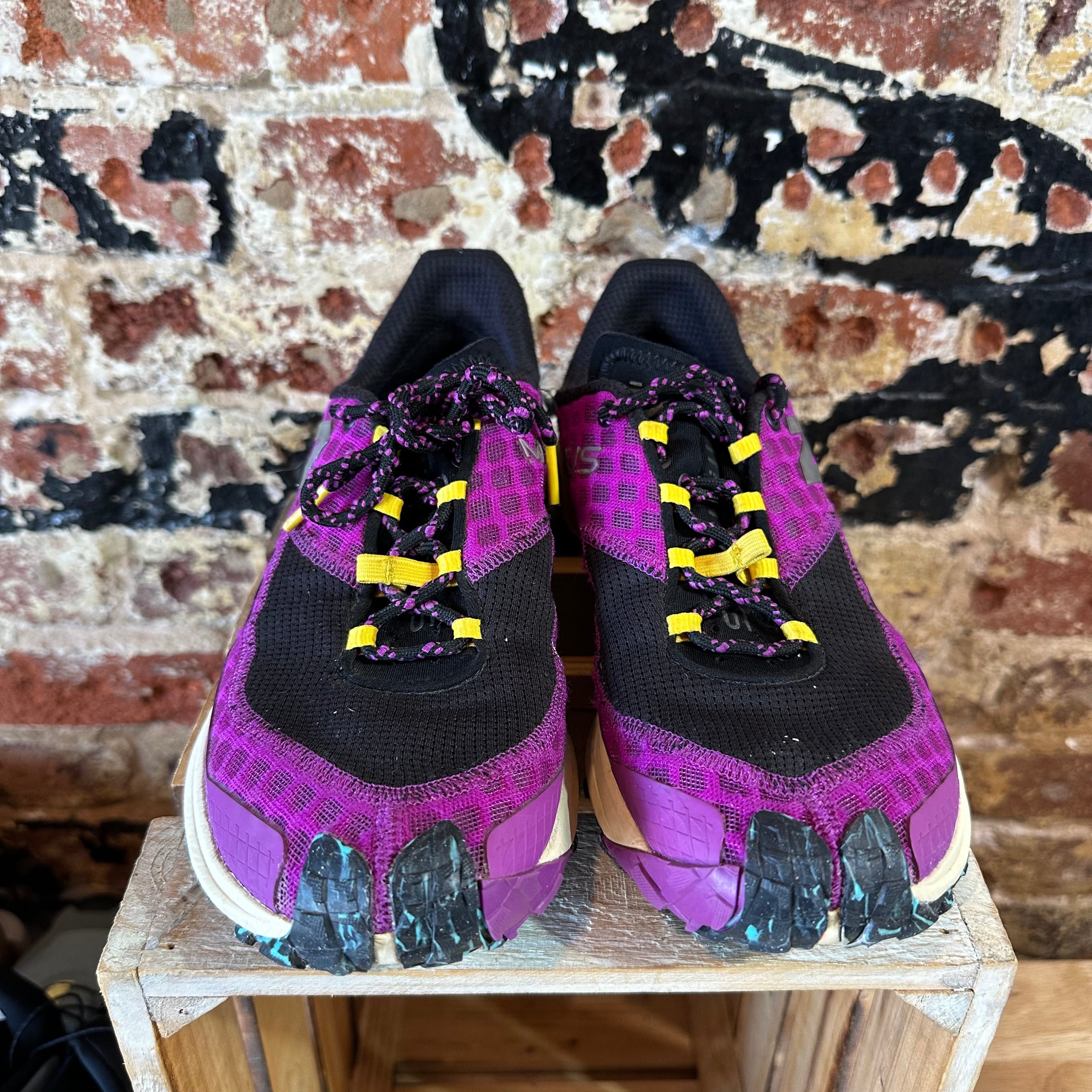 New Balance Womens 11 Shoes