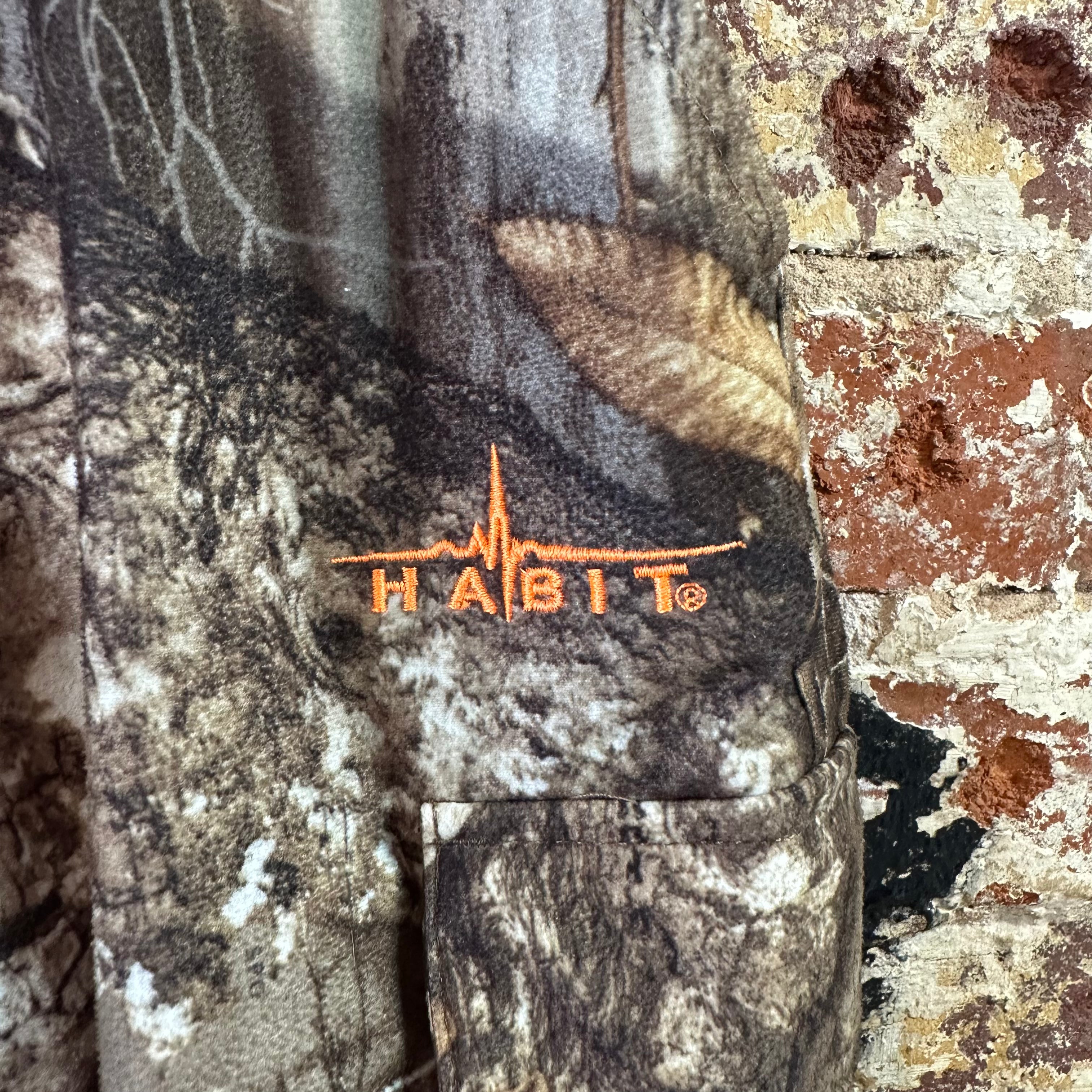 Habit Fleece Camo Pants Youth Small