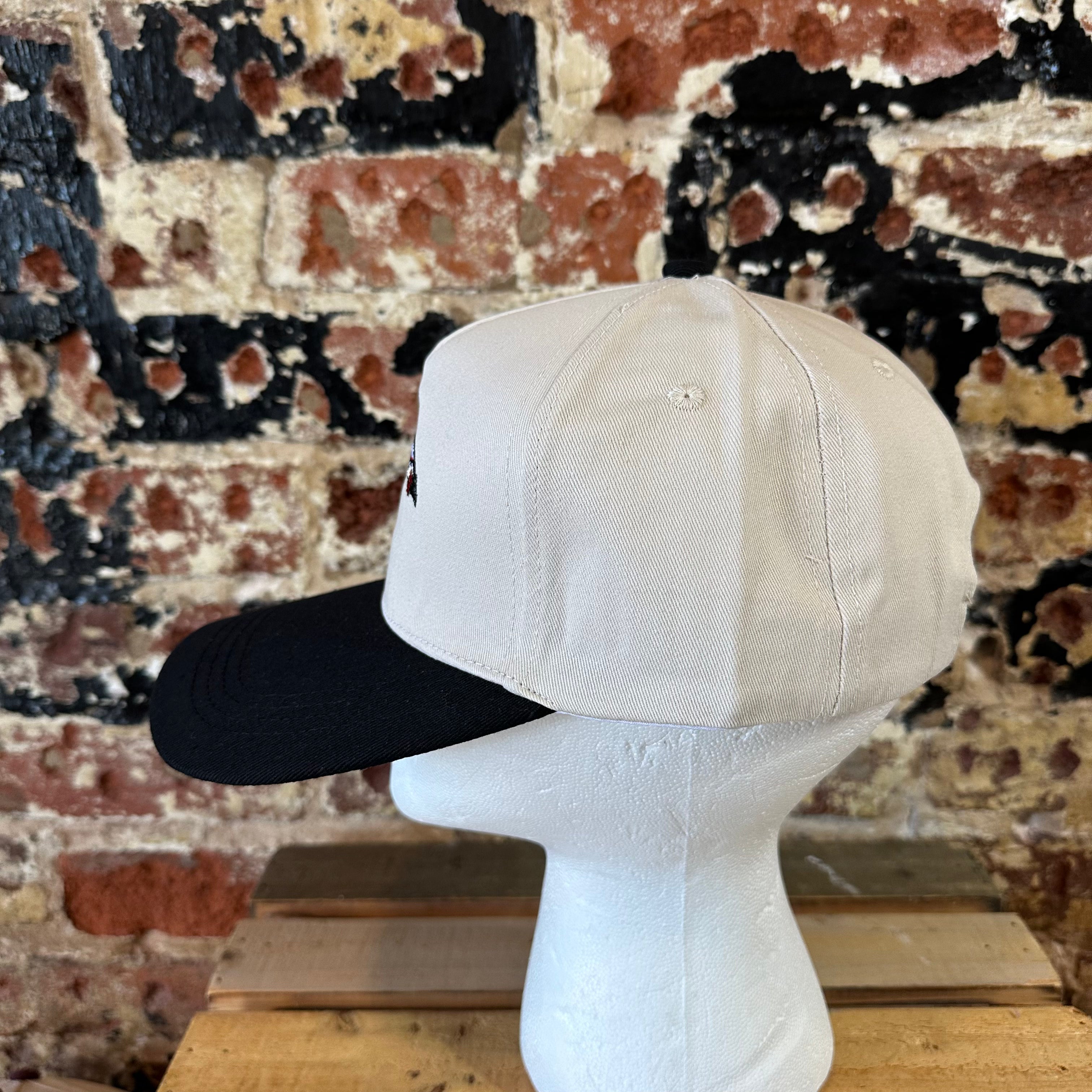 Mallard Hat Black Cream NEW