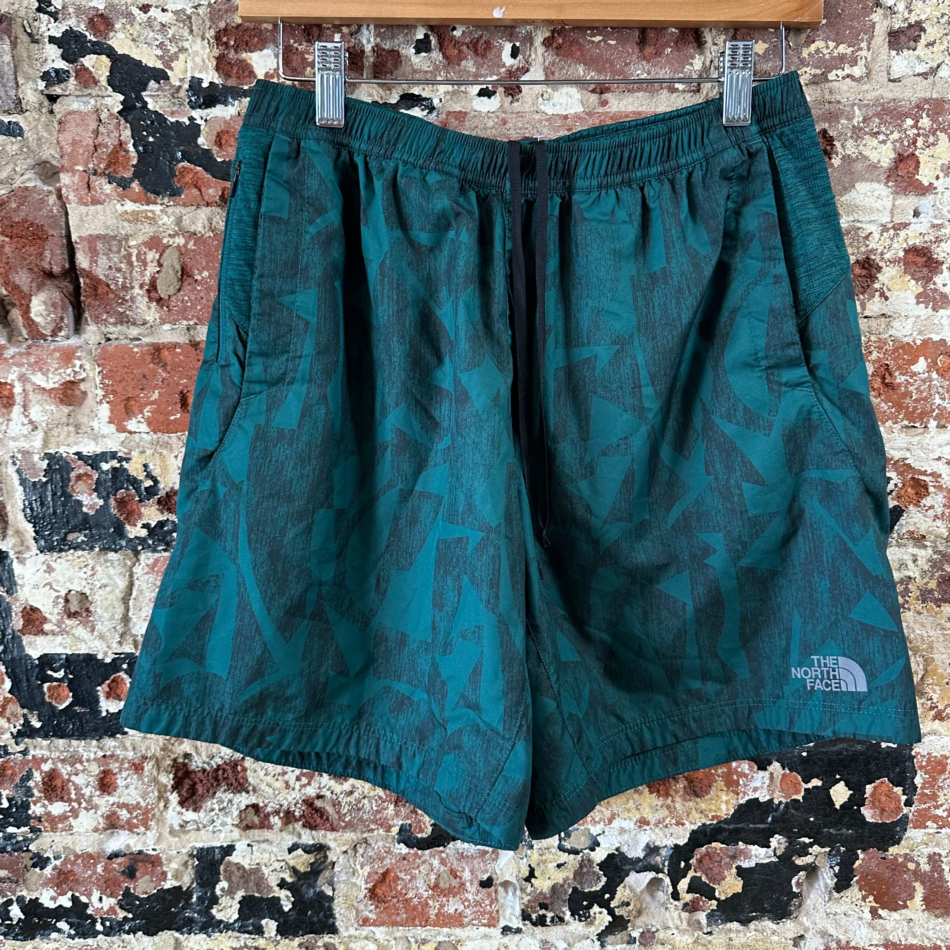 North Face Mens Medium Shorts