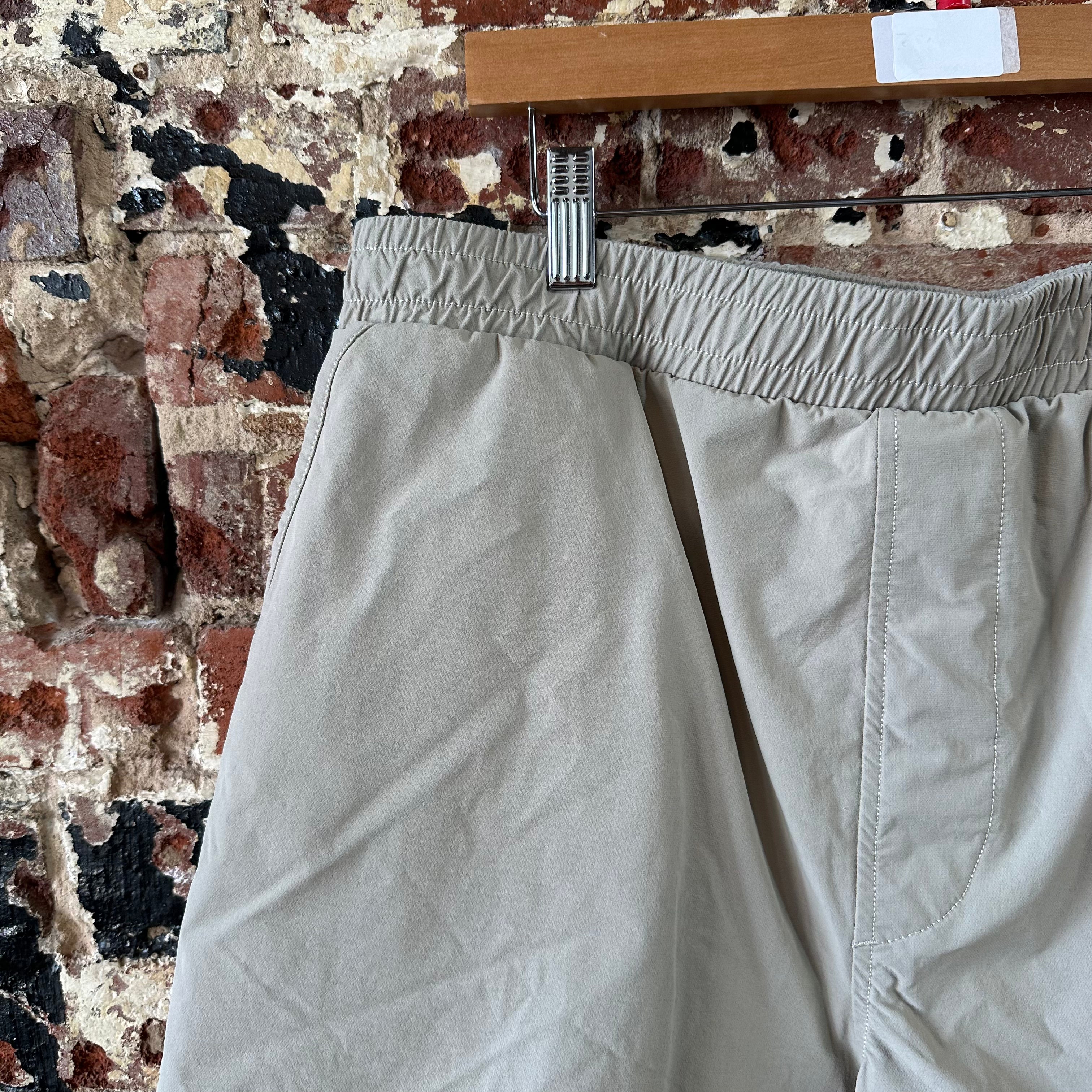 American Eagle Men's Tan Casual Jogger Shorts Size Large 36x5.25"