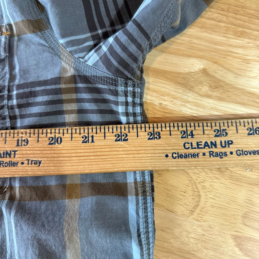 Carhartt Men's Large Button Up Shirt