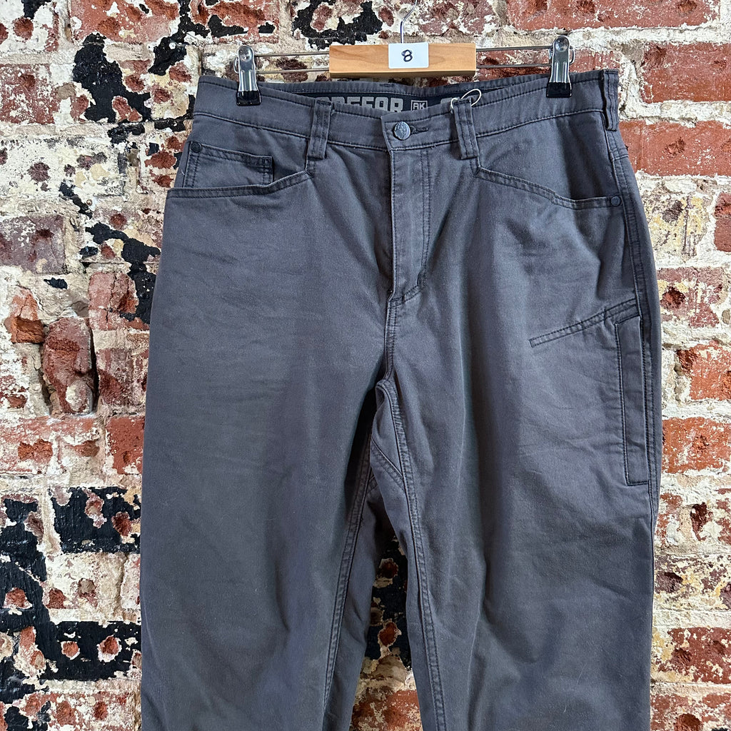 Duluth Trading Womens 8 Gray Pants