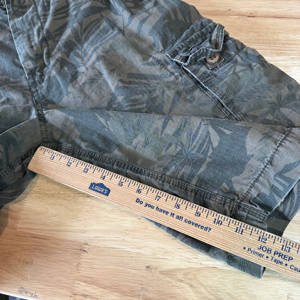 American Eagle Mens 36 Green Shorts