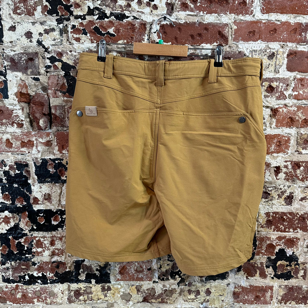 Western Rise Mens XL Brown Shorts