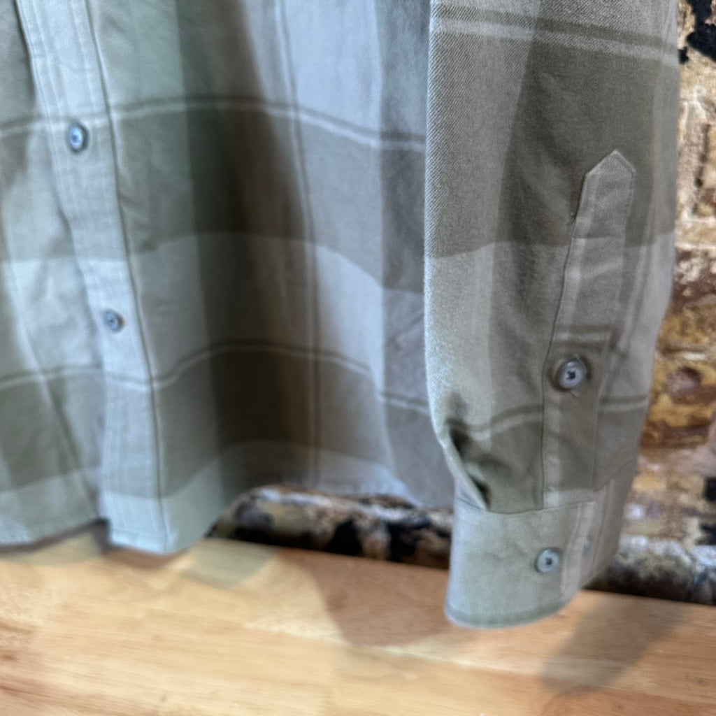 Carhartt Mens Large Flannel Shirt NEW