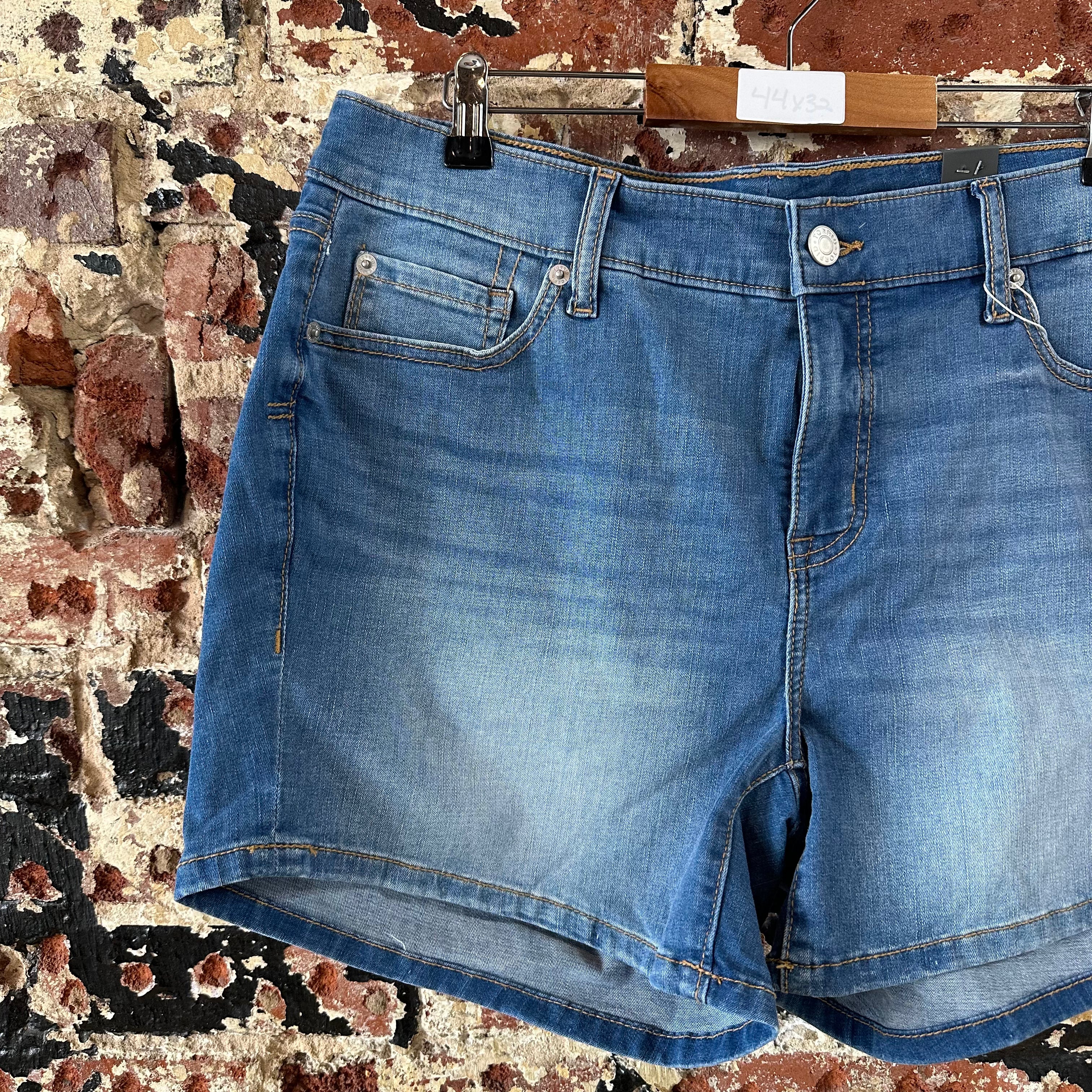 Torrid Sz 14 Denim Perfect 5" Shorts Blue Vintage Stretch NWT 38x5"