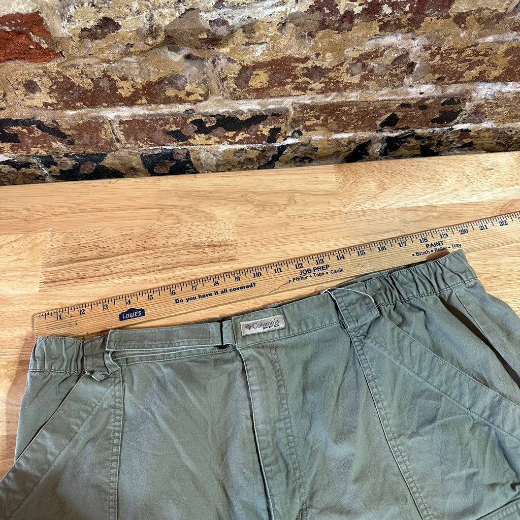 Columbia PFG Mens 2XL Green Shorts