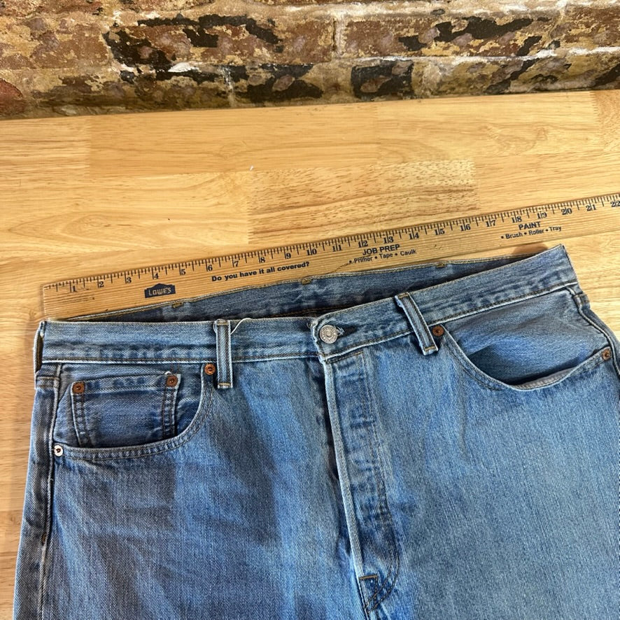 Levi's 501 Mens 38x32 Blue Jeans