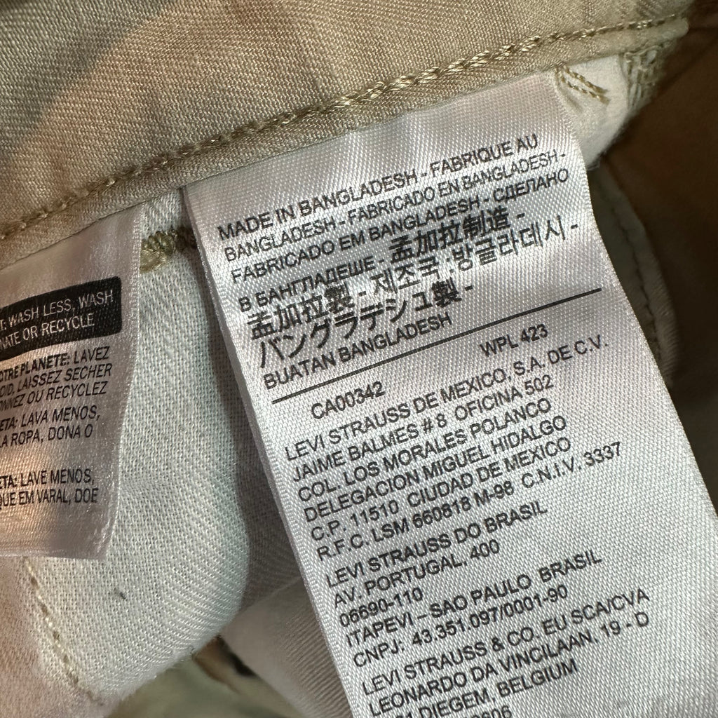 Levi's Cargo Shorts Mens 36