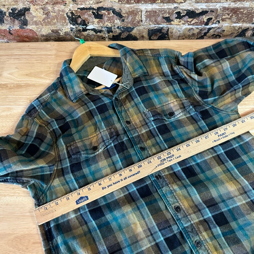 Kavu Men's Large Flannel Shirt