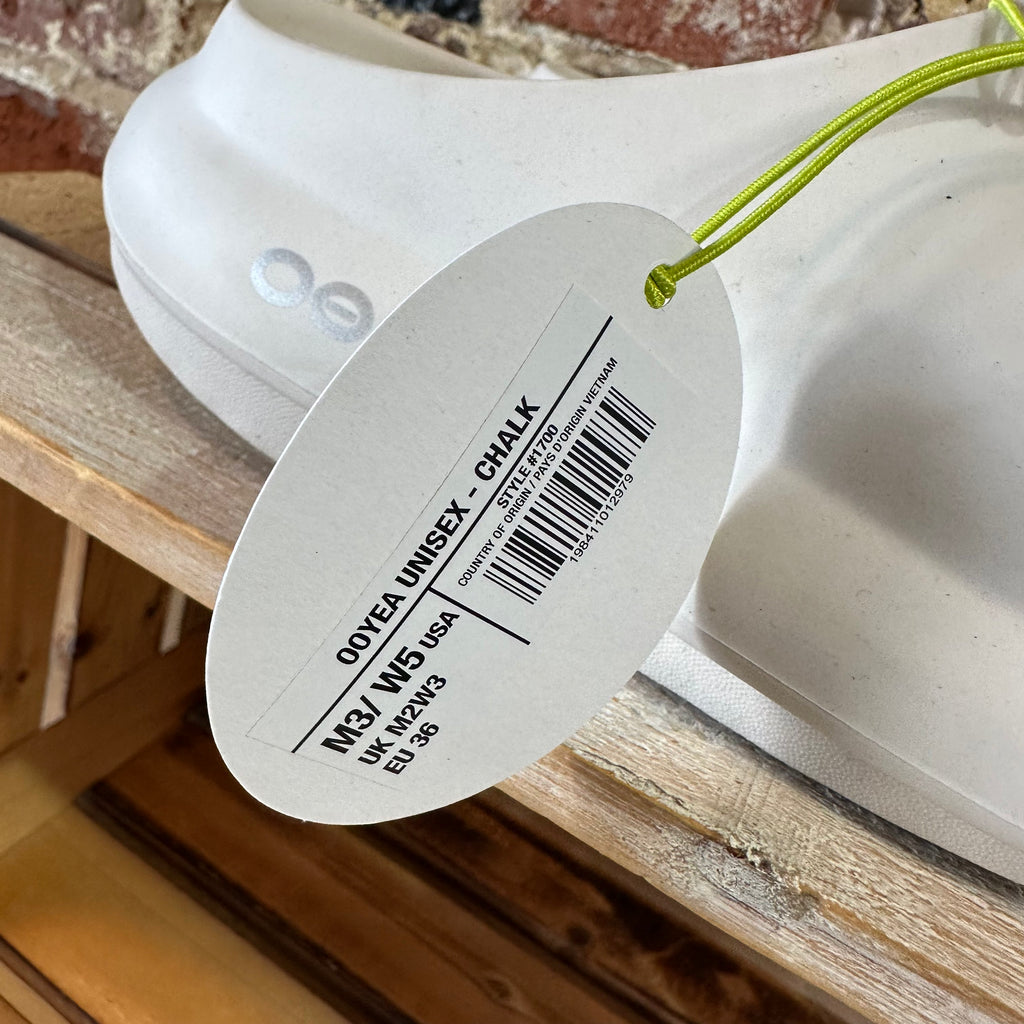 Oofos Mens 3 Womens 5 White Sandals NEW