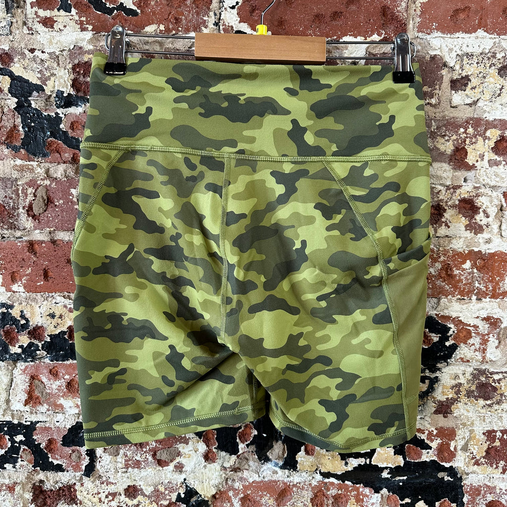 Fabletics Green Camo Powerhold Athletic Biker Shorts Womens Medium