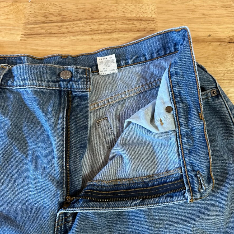 Levis 550 Womens 16 Jean Shorts