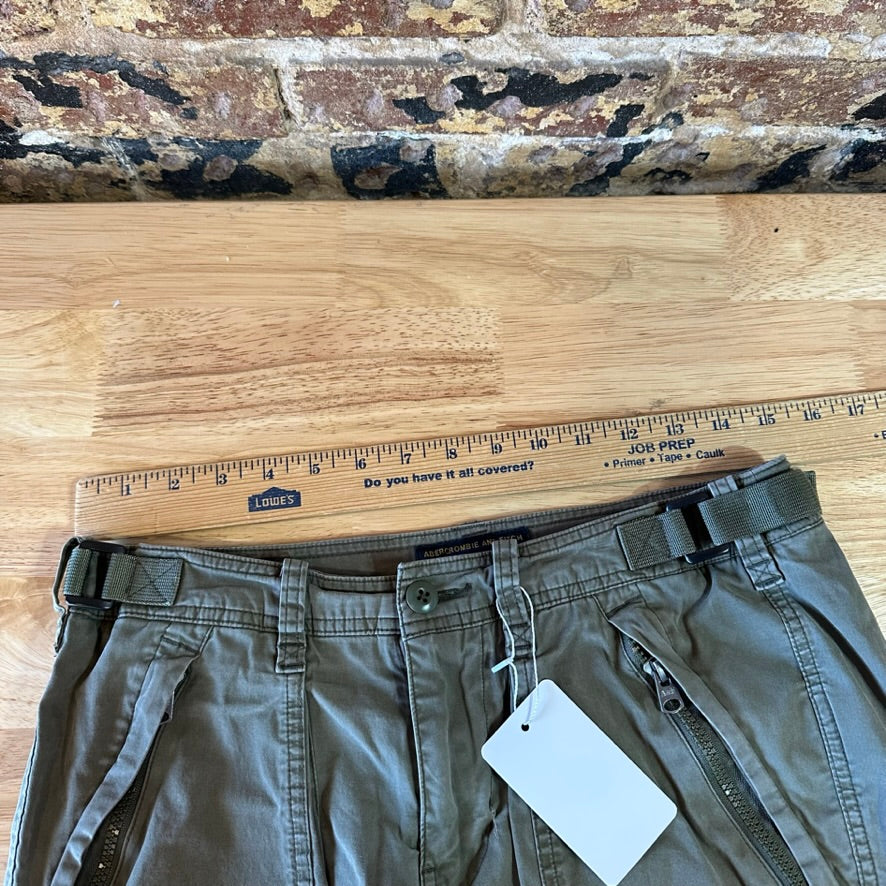 Vintage Men’s Abercrombie &amp; Fitch Safari Shorts 90s Green Sz 30 Hiking Outdoors