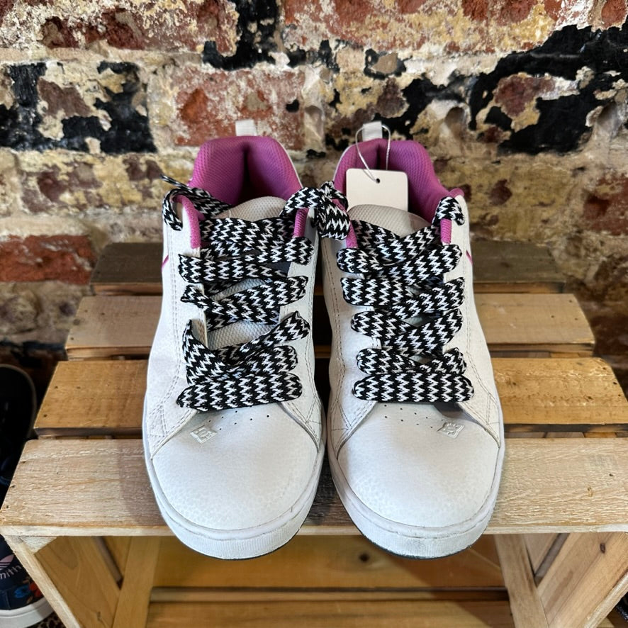 DC Womens 9.5 Shoes