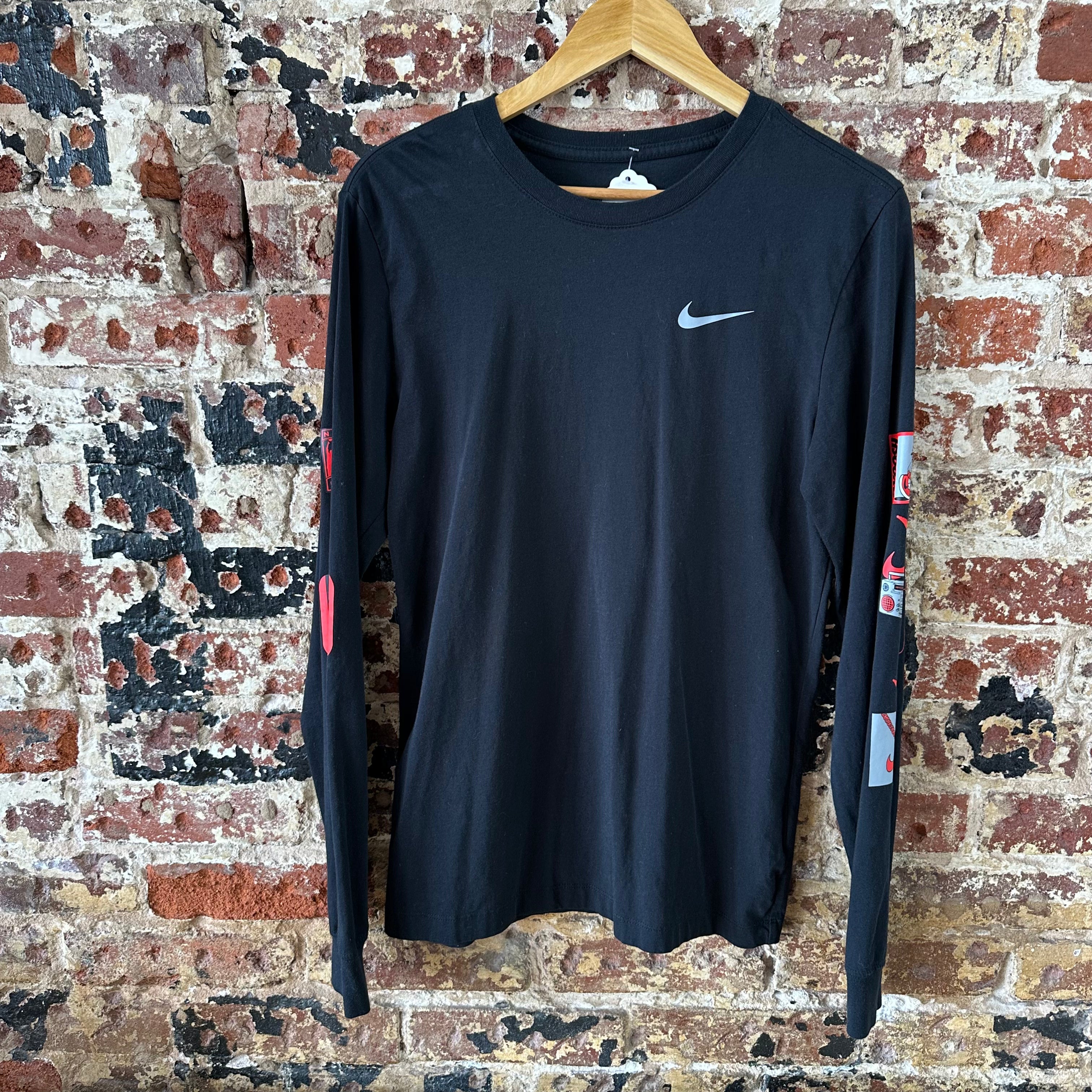 Nike Basketball Graphic Sleeves Mens Size Small Black Long Sleeve T-Shirt
