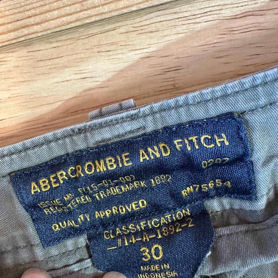 Vintage Men’s Abercrombie &amp; Fitch Safari Shorts 90s Green Sz 30 Hiking Outdoors