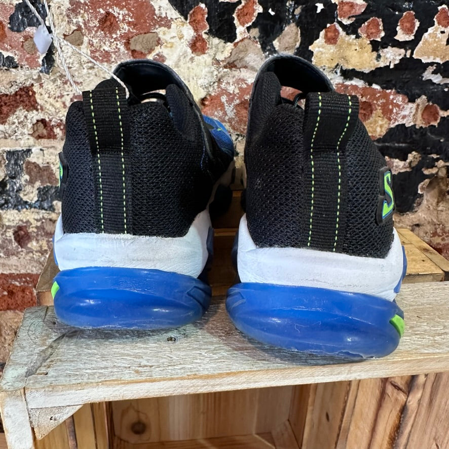 Sketchers Light Up Shoes youth 3