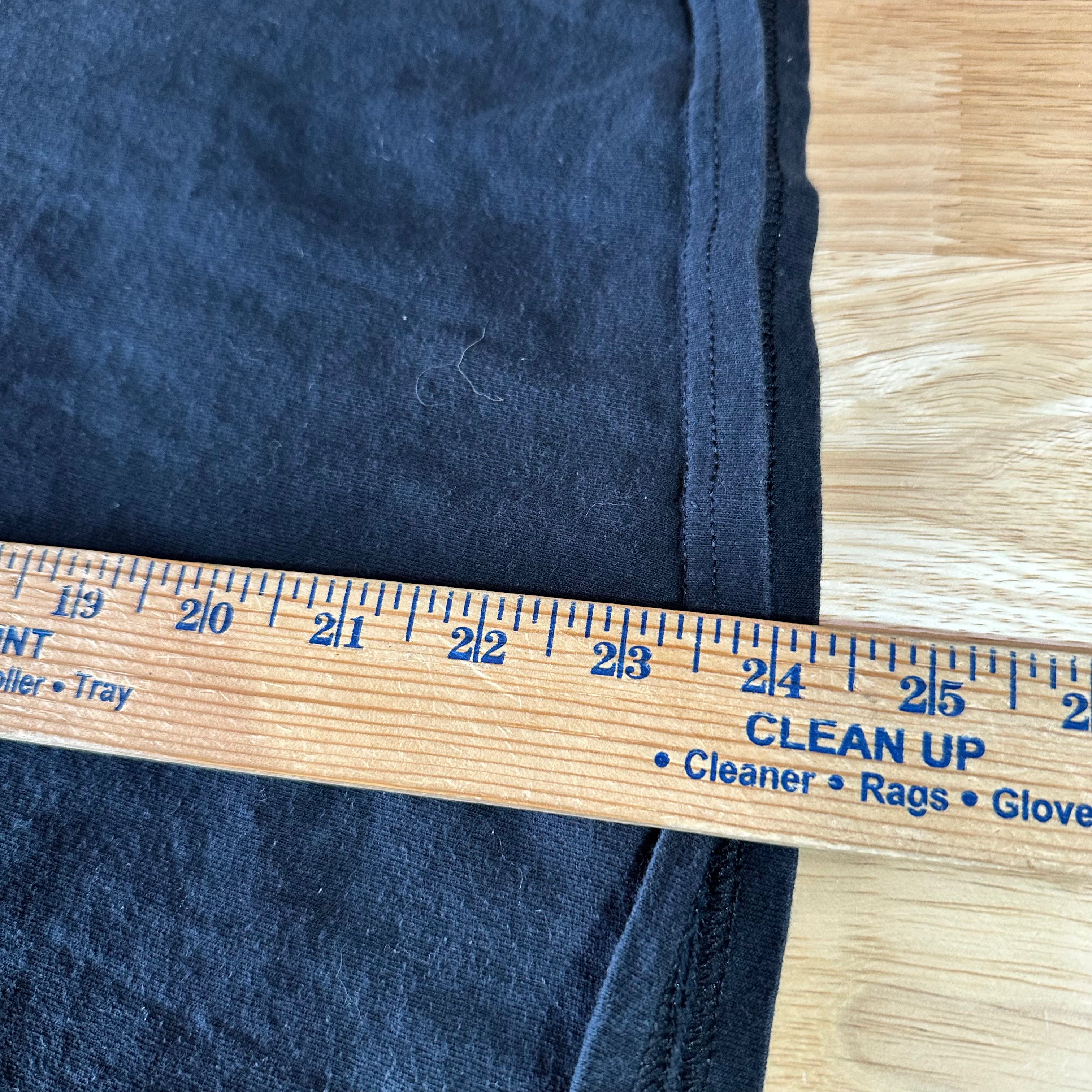 Garth Medium S/S Black T-Shirt