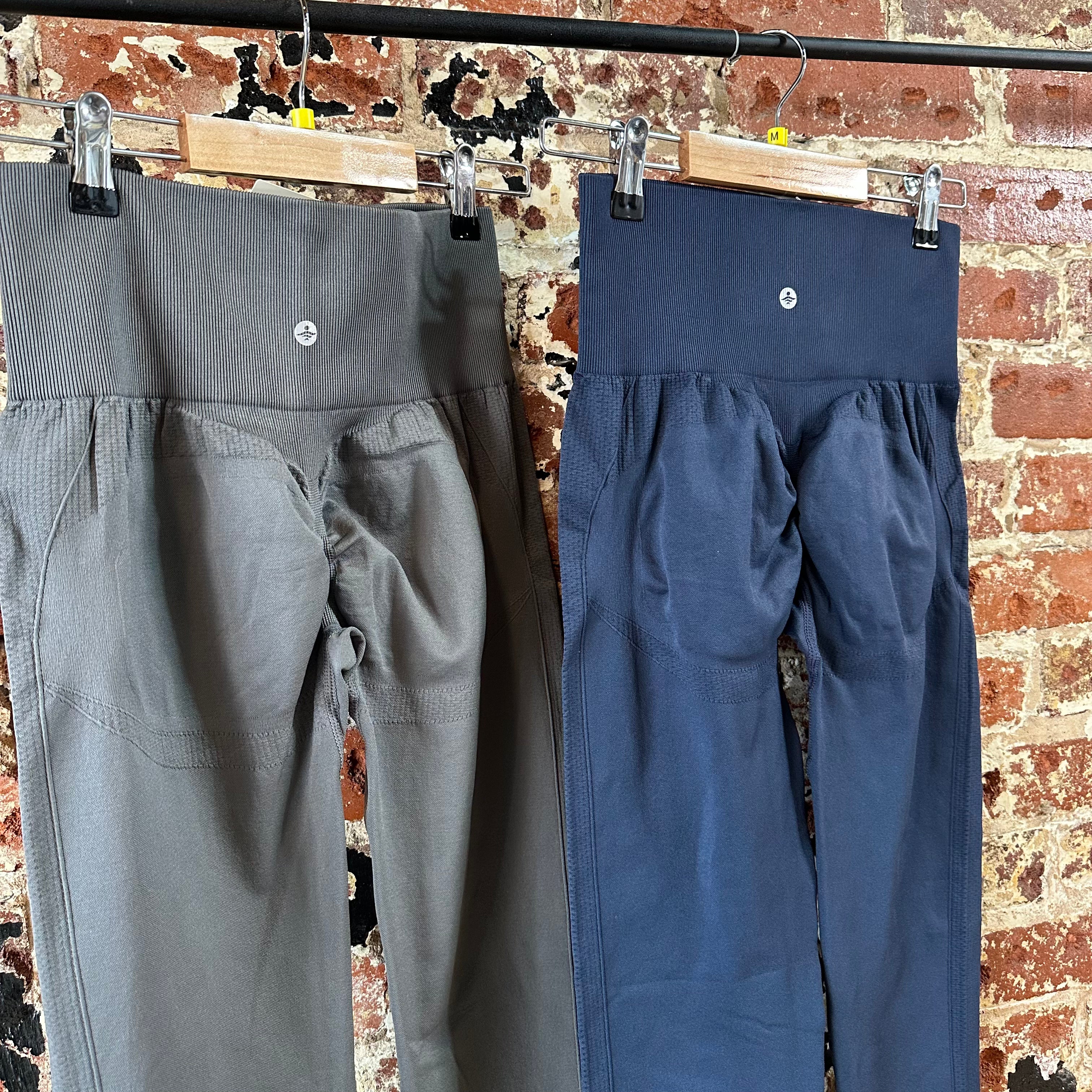 Lot of 2 Halara Womens Large Gray & Blue Leggings NEW