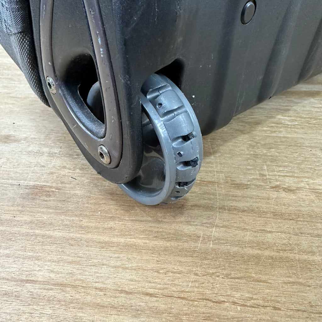 PATAGONIA gray Weathershed Sultan Rolling Duffel Travel Luggage Suitcase Bag