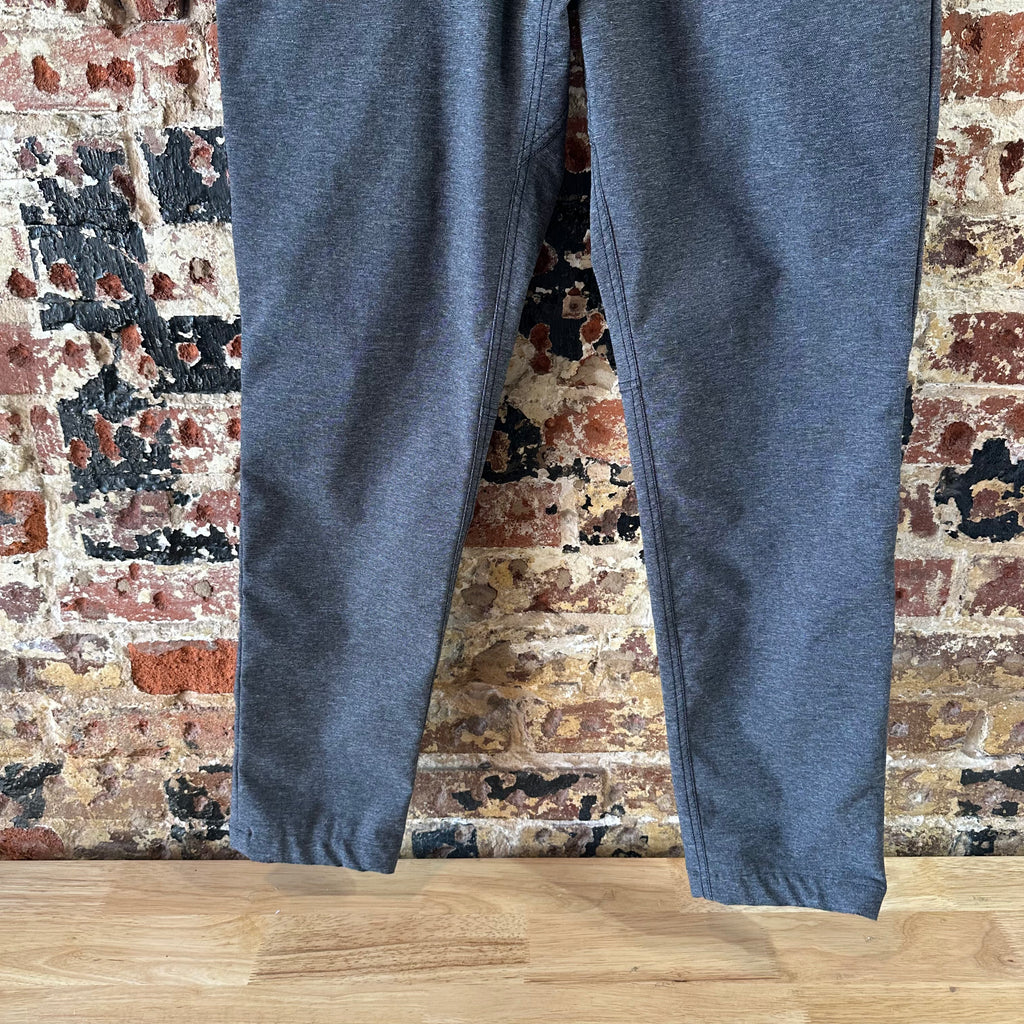 Lululemon Pants Size 34 Casual (measures 34x29) Gray