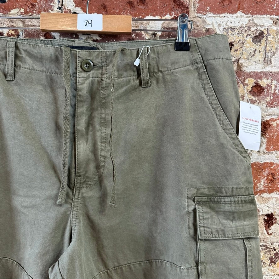Lucky Mens 34 Cargo Green Shorts NEW
