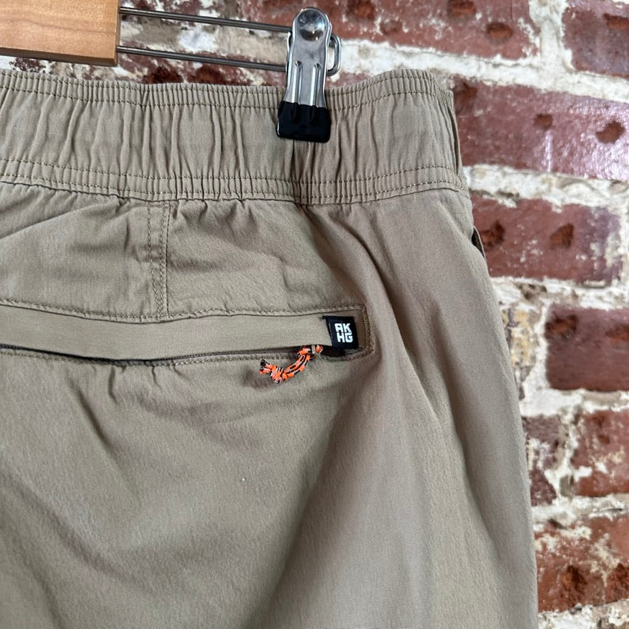 Dulluth Alaskan hardware Tan Pants Mens 36x32