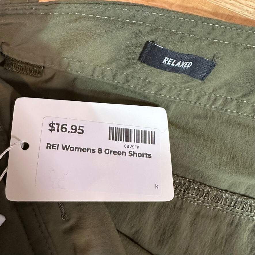 REI Womens 8 Green Shorts