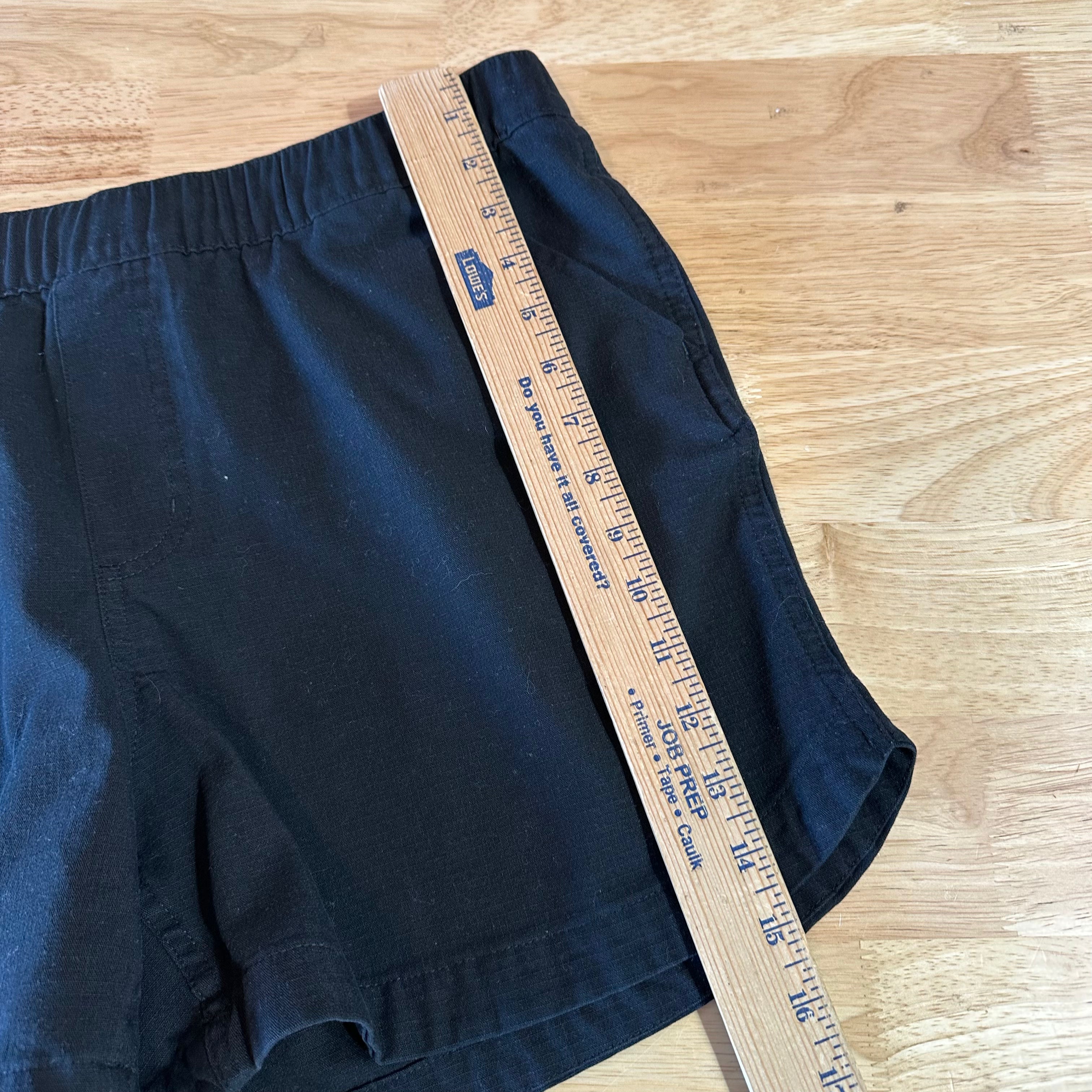 Carhartt Women's Large Shorts