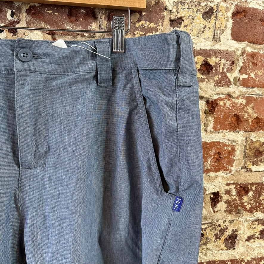 HUK Fishing Shorts Mens XL waist Blue Fishing Outdoor Hiking 8.5" inseam