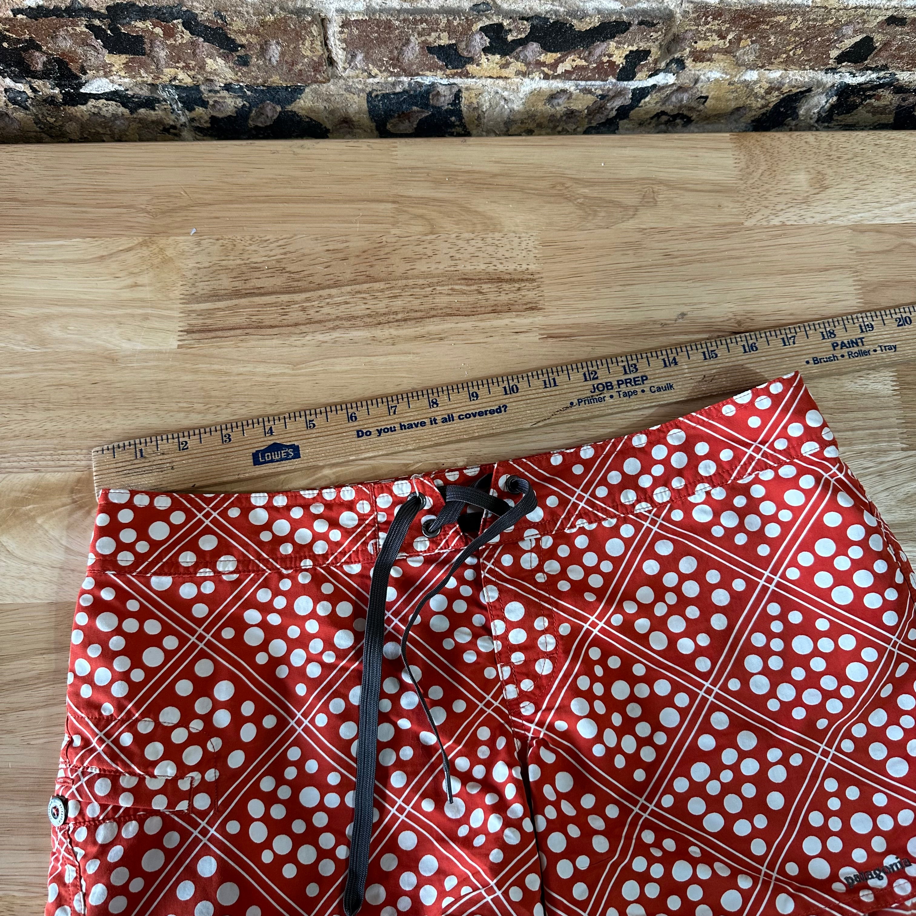 Patagonia Wavefarer Board Shorts Womens 10 Red Polka Dot Mid Rise Skim boarding