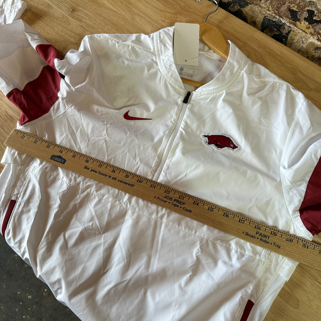 Nike Arkansas Razorbacks 1/4 Zip Sideline Pullover Jacket Mens Small White