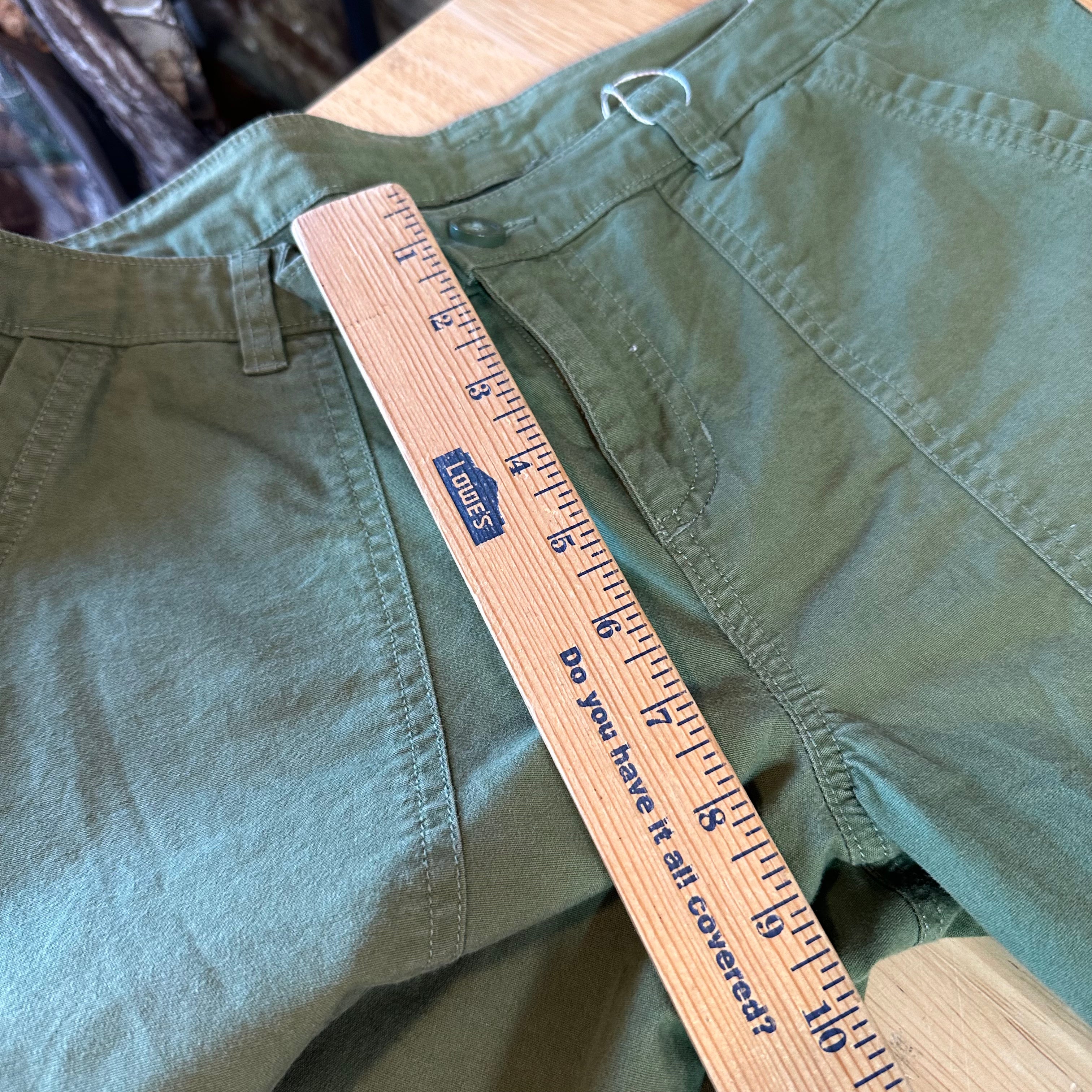 Patagonia Womens 8 Green Capris