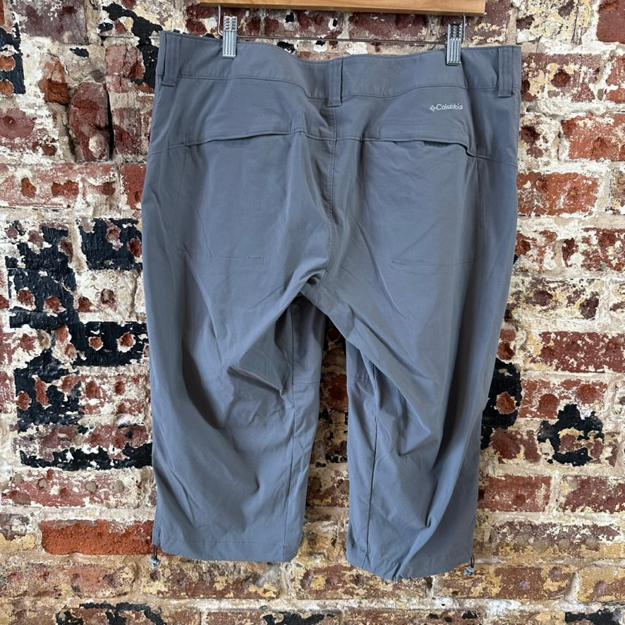 Columbia Womens 16 Gray Capris