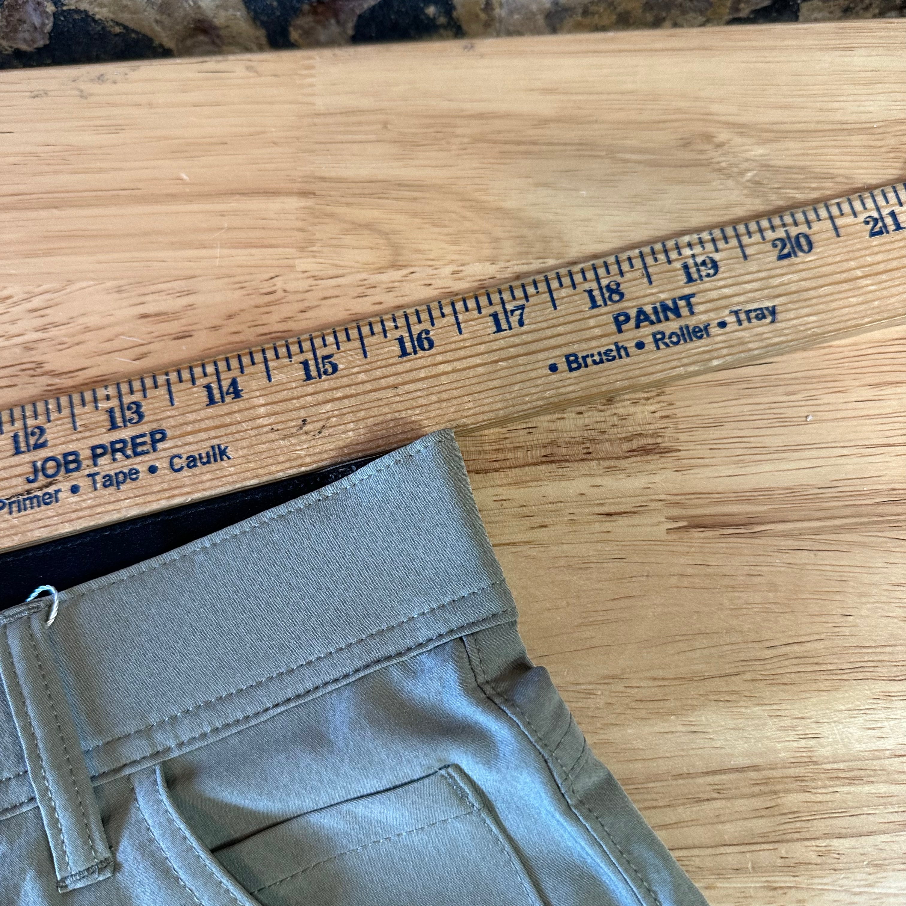 Hurley Shorts Mens 30 NEW
