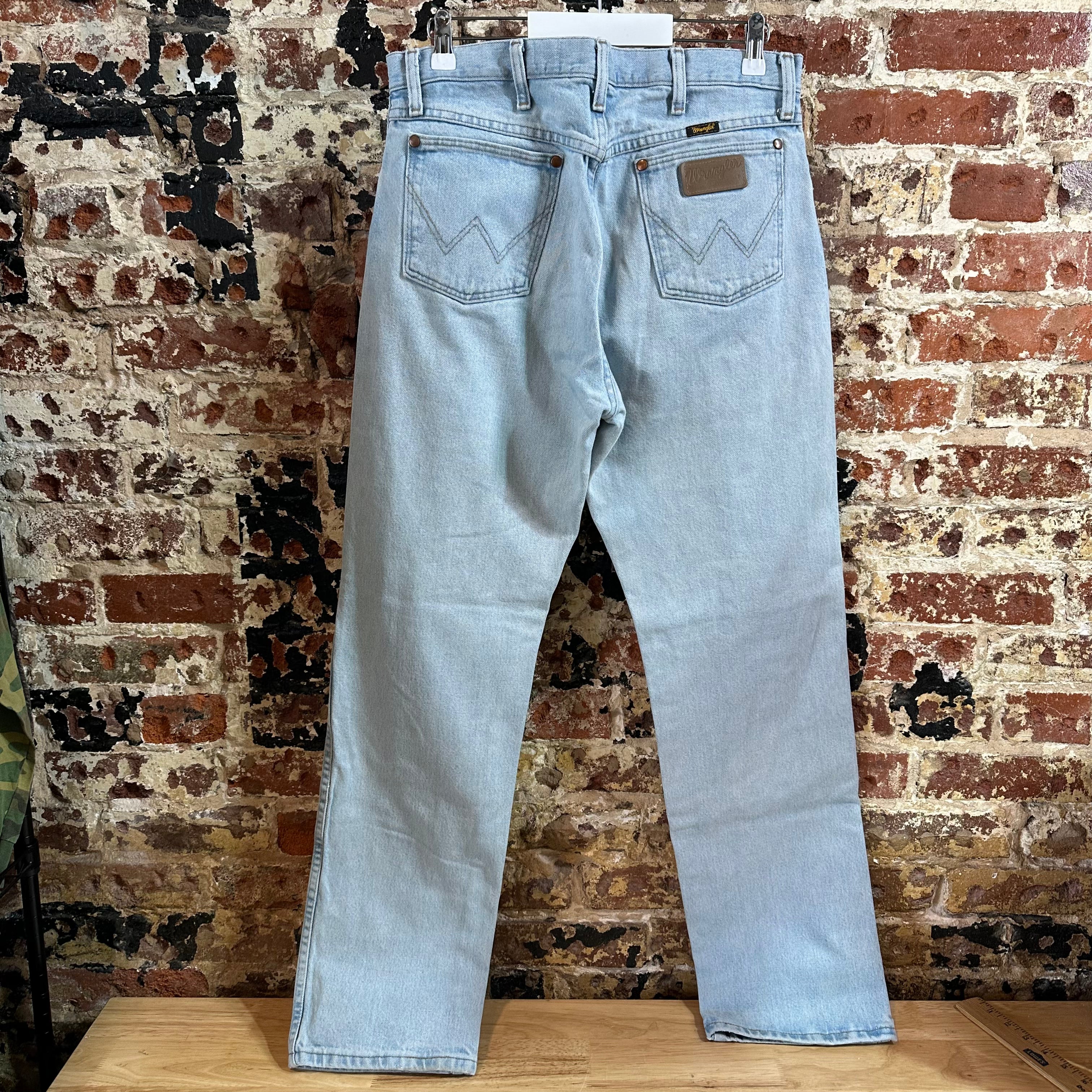 Wrangler Mens 33x34 Light Blue Jeans