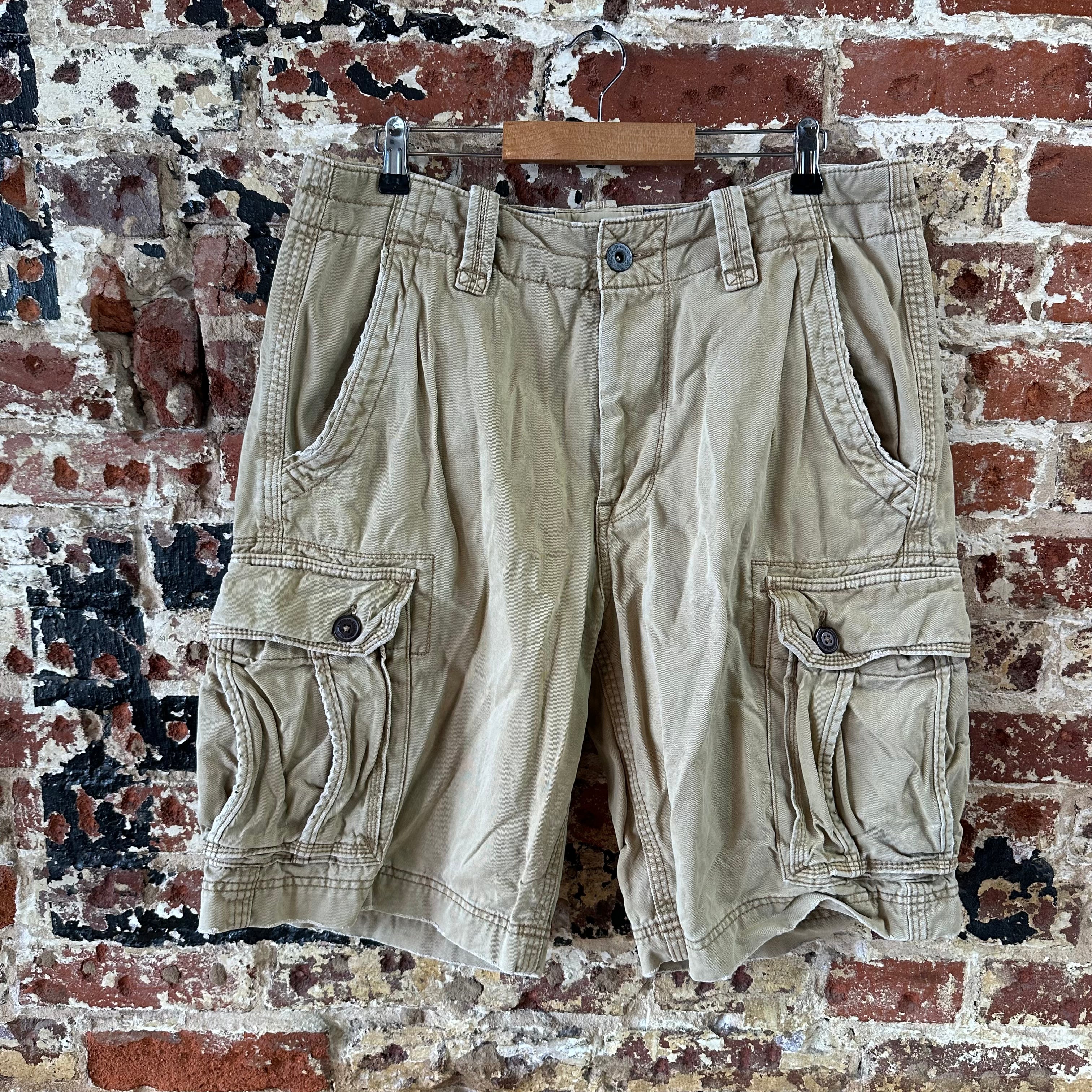 American Eagle Outfitters Classic Cargo Shorts Mens 34 Tan 11" inseam