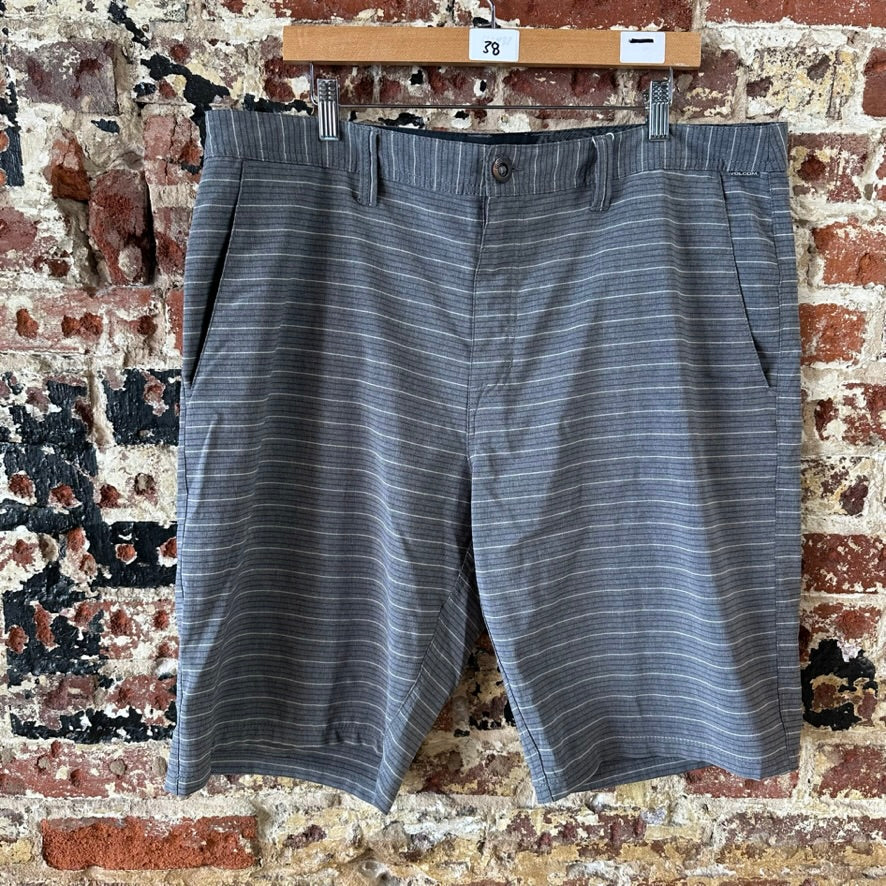 Volcom Shorts Mens 38